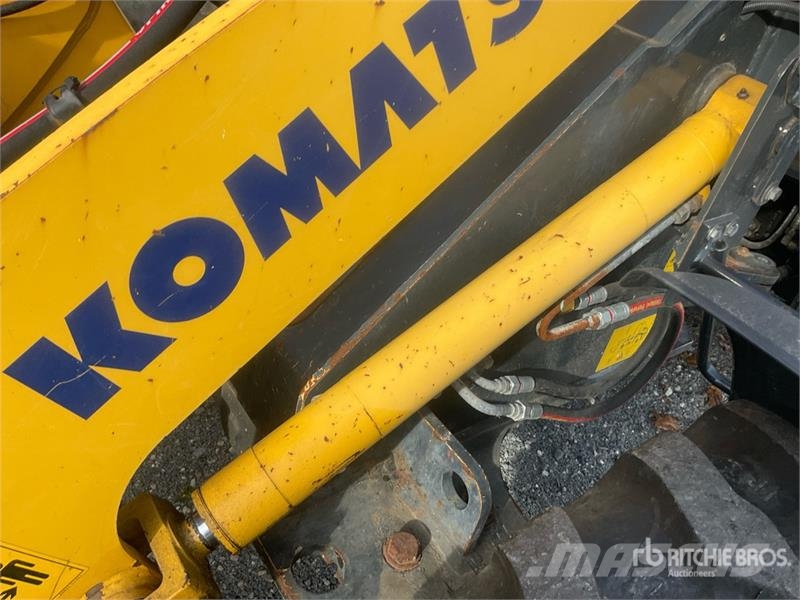 Komatsu WA80M Wheel Loader Utovarivači na točkove