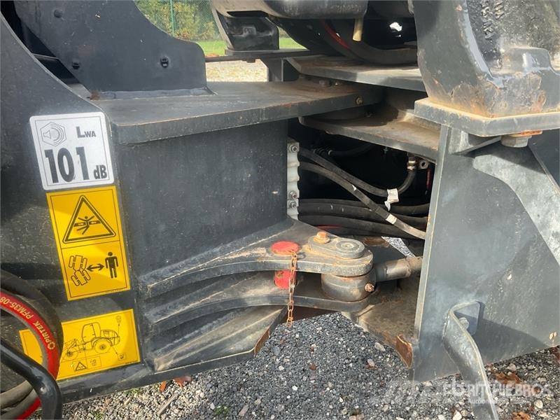 Komatsu WA80M Wheel Loader Utovarivači na točkove