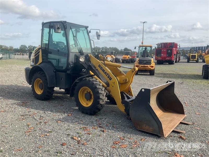 Komatsu WA80M Wheel Loader Utovarivači na točkove