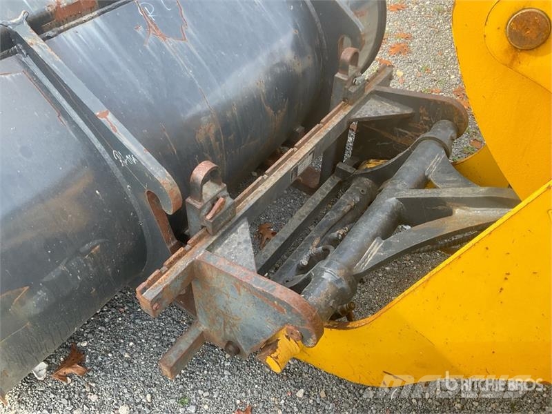 Komatsu WA80M Wheel Loader Utovarivači na točkove