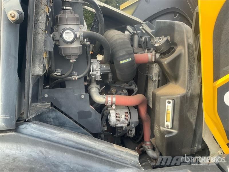 Komatsu WA80M Wheel Loader Utovarivači na točkove