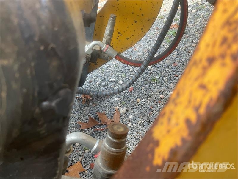 Komatsu WA80M Wheel Loader Utovarivači na točkove