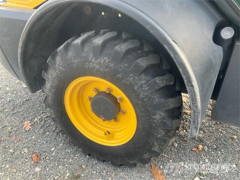 Komatsu WA80M Wheel Loader Utovarivači na točkove