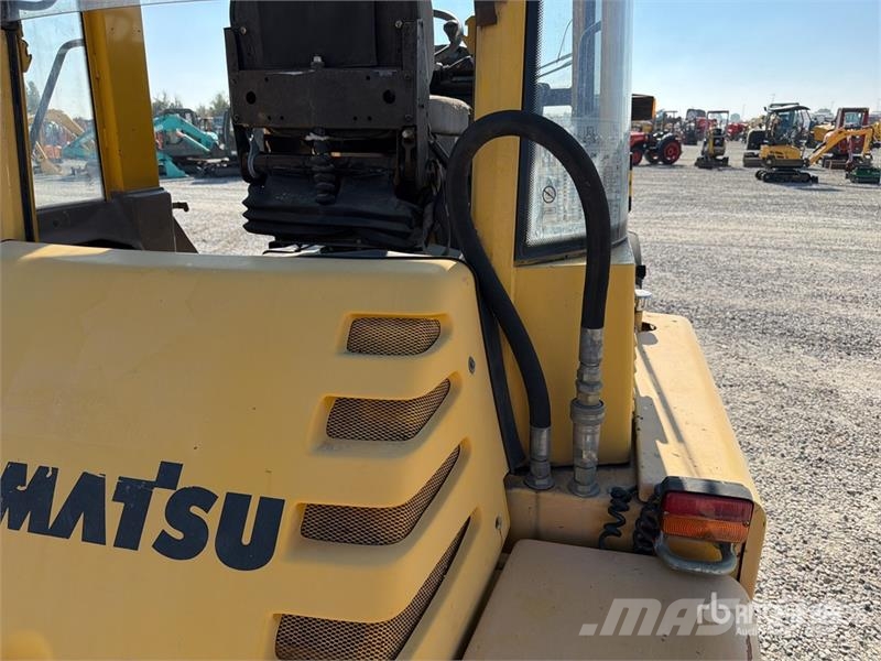 Komatsu WB70A Wheel Loader Φορτωτές με λάστιχα (Τροχοφόροι)
