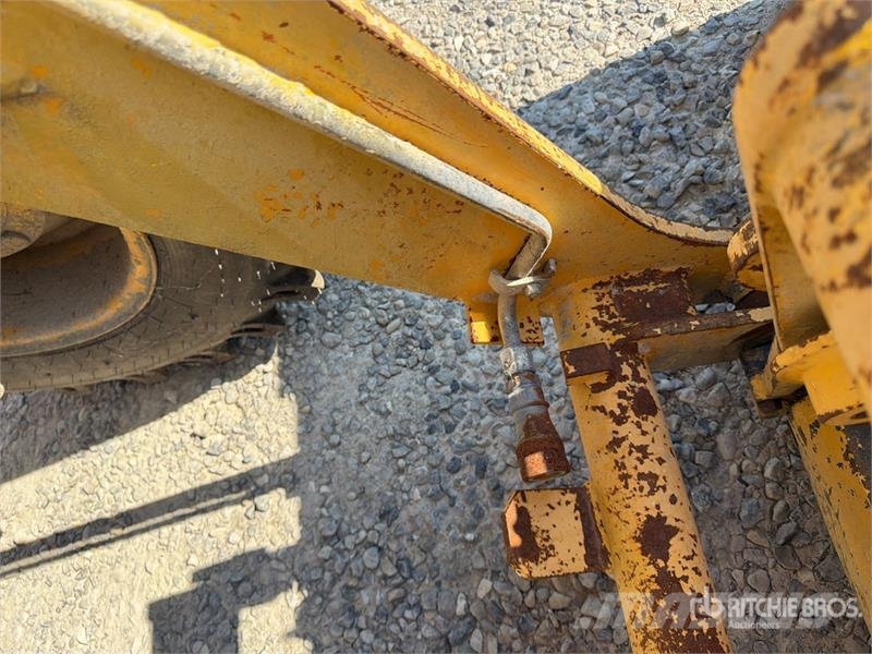 Komatsu WB70A Wheel Loader Φορτωτές με λάστιχα (Τροχοφόροι)