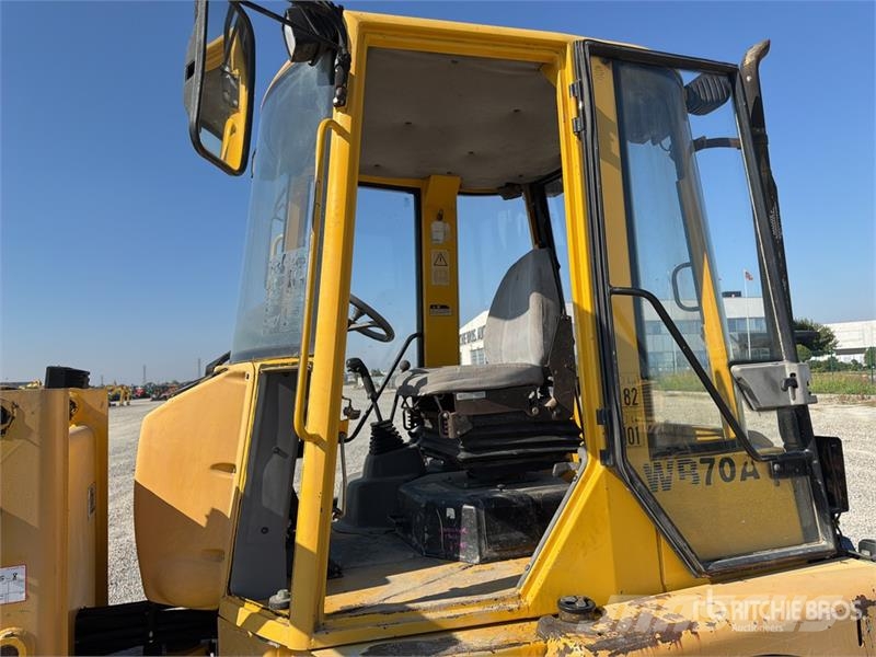 Komatsu WB70A Wheel Loader Φορτωτές με λάστιχα (Τροχοφόροι)