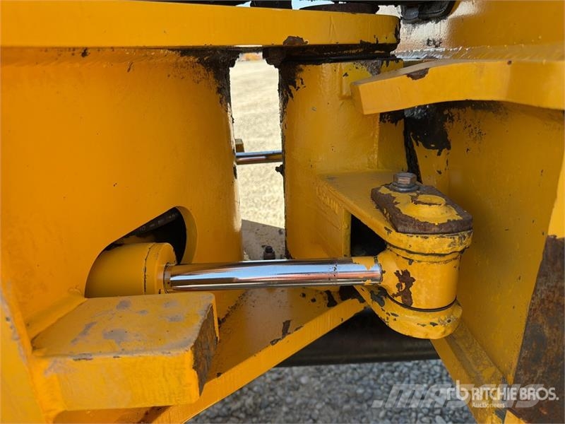 Komatsu WB70A Wheel Loader Φορτωτές με λάστιχα (Τροχοφόροι)