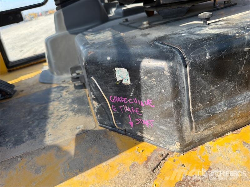 Komatsu WB70A Wheel Loader Φορτωτές με λάστιχα (Τροχοφόροι)
