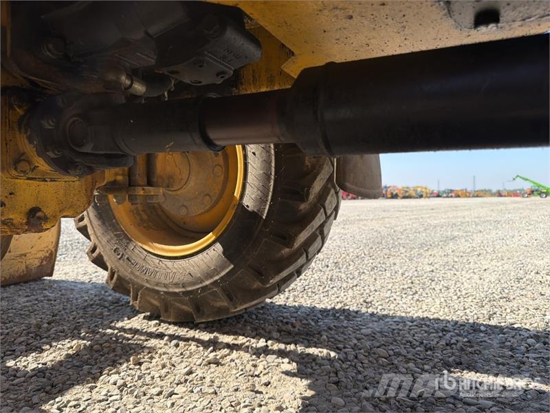 Komatsu WB70A Wheel Loader Φορτωτές με λάστιχα (Τροχοφόροι)