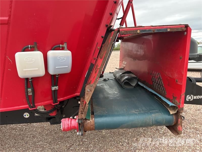 Kongskilde VM 26-3 SB 26000 L Melangeuse Distributrice Feed M Mélangeuse