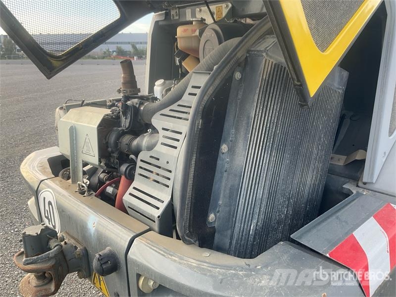 Kramer 8085 40 Km/h Wheel Loader Kolové nakladače