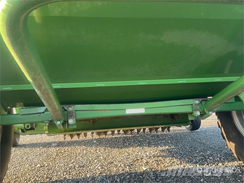 Krone Comprima F155 Round Baler 圓型牧草打包機