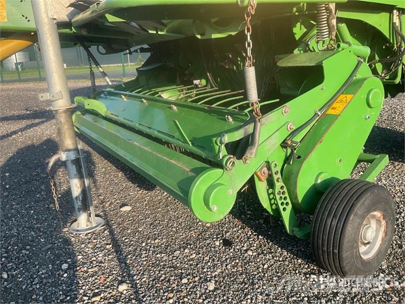 Krone Comprima F155 Round Baler 圓型牧草打包機