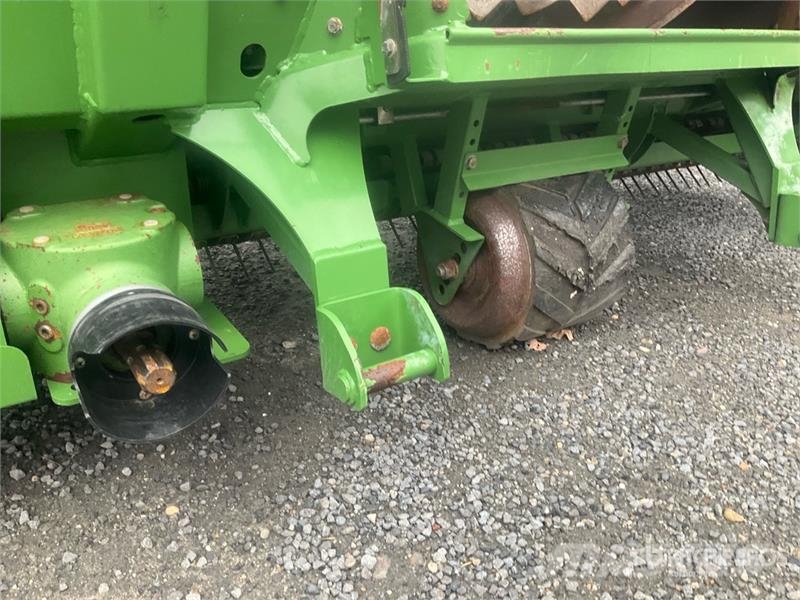 Krone Easy Flow 300 Forage Harvester Pickup Header 其他牧草收穫設備