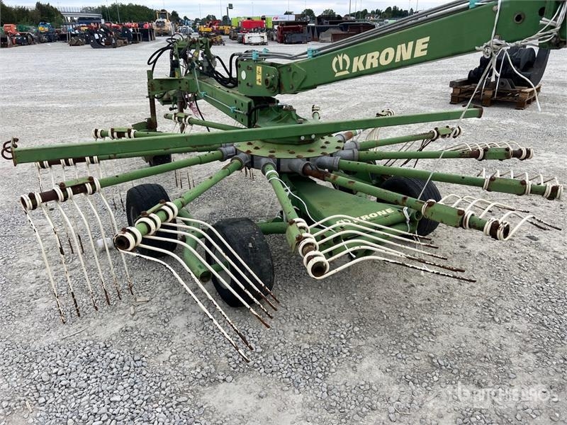 Krone SWADRO 710/26T Hay Rake Obračalniki in zgrabljalniki