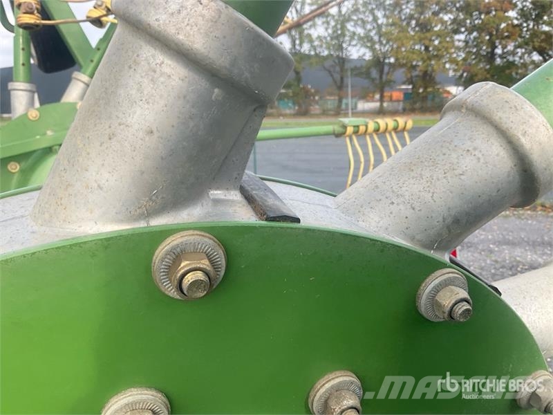 Krone Swardo 1400 Hay Rake 耙與翻草機
