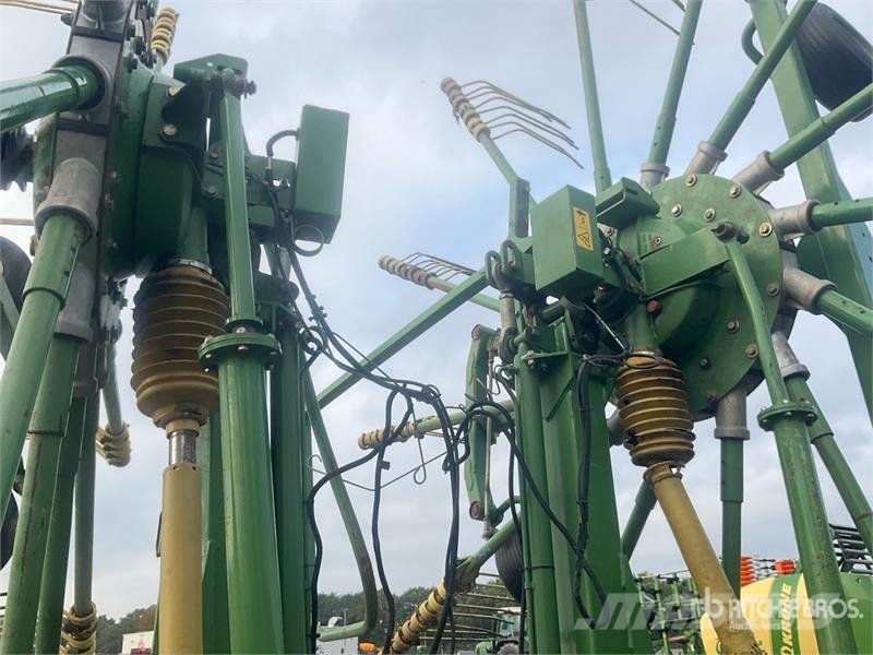 Krone Swardo 1400 Hay Rake 耙與翻草機