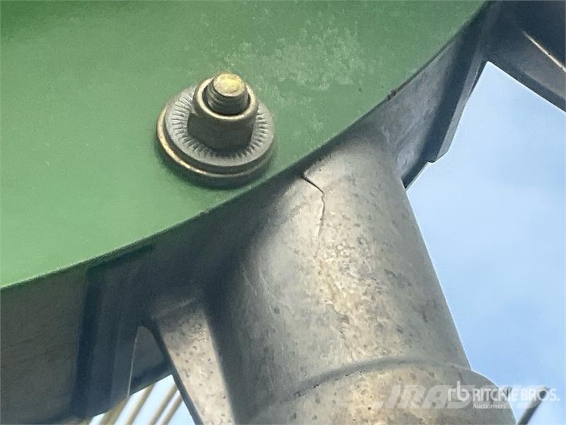 Krone Swardo 1400 Hay Rake 耙與翻草機