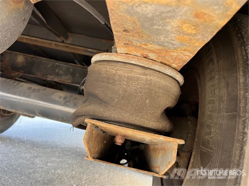 Krone SZ T/A Van Trailer Sanduk prikolice