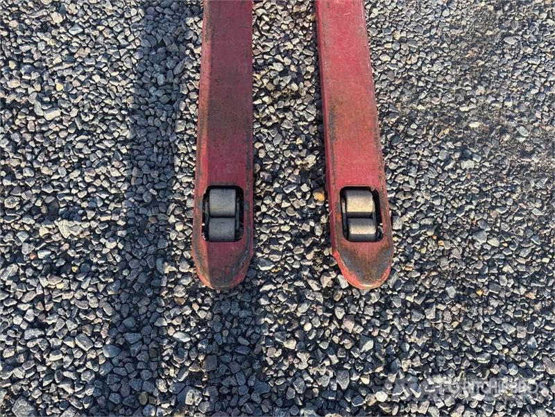  Kstools 1600200 Pallet Jack (Inoperable) Kézi raklapemelő