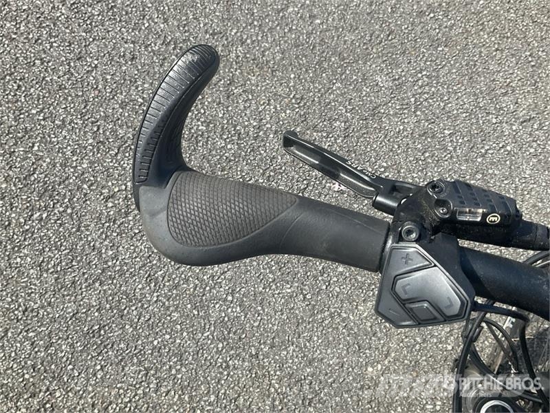 KTM Macina Sport ABS Electric Bicycle (Inoperable) مكونات أخرى