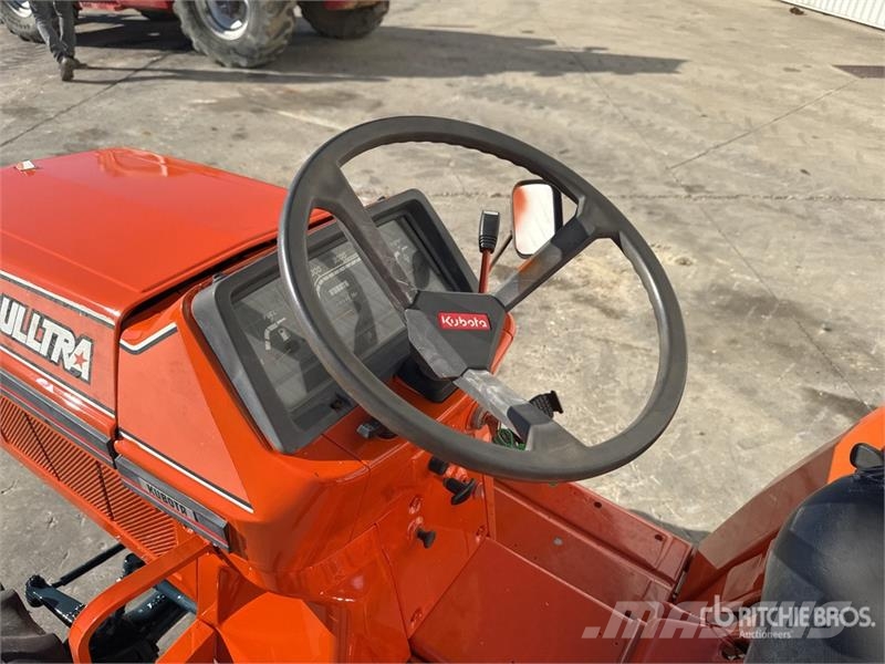 Kubota B1-16 4WD Tracteur Utilitaire Utility Tractor Micro tracteur