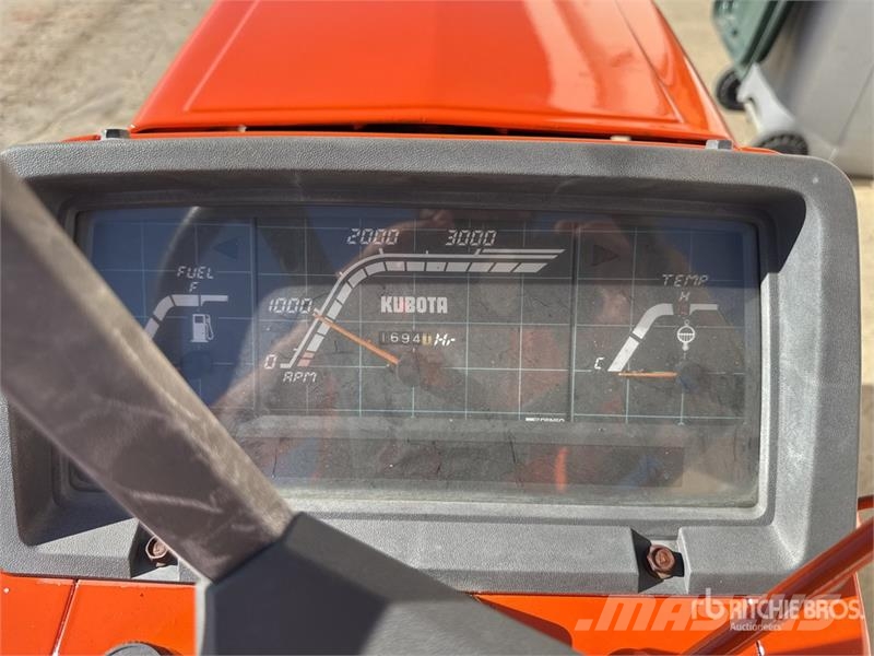 Kubota B1-16 4WD Tracteur Utilitaire Utility Tractor Micro tracteur