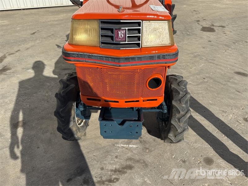 Kubota B1-16 4WD Tracteur Utilitaire Utility Tractor Micro tracteur