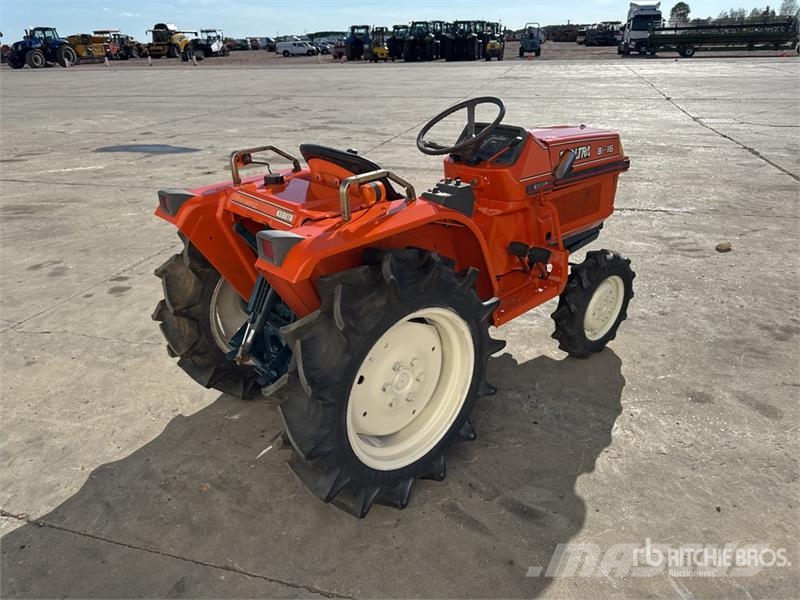 Kubota B1-16 4WD Tracteur Utilitaire Utility Tractor Micro tracteur