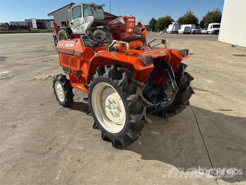 Kubota B1-16 4WD Tracteur Utilitaire Utility Tractor Micro tracteur