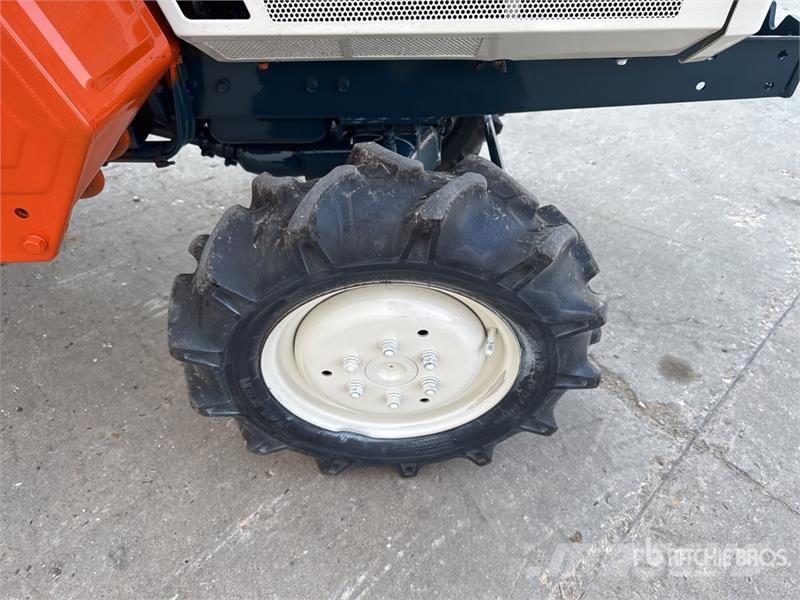 Kubota B1600 4WD Tracteur Utilitaire Utility Tractor Kompakttraktorid
