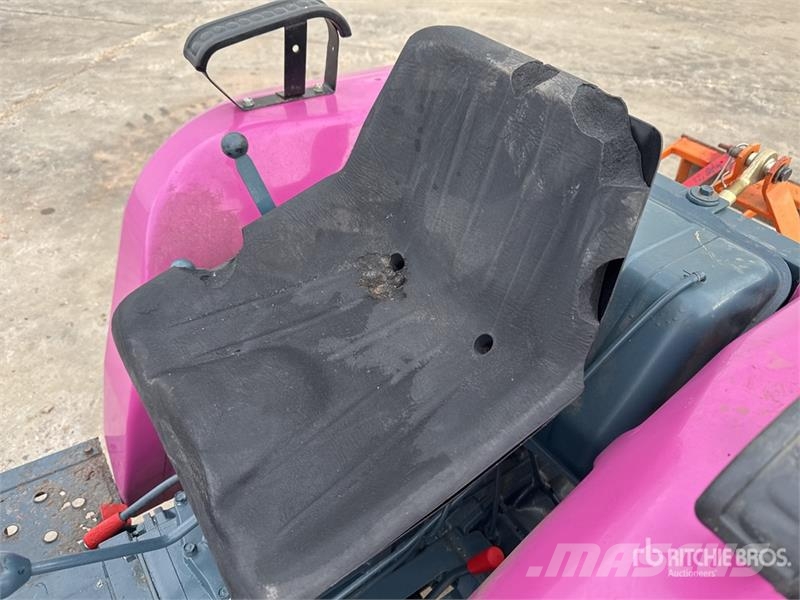 Kubota B1600 4WD Tracteur Utilitaire Utility Tractor Kleintraktoren