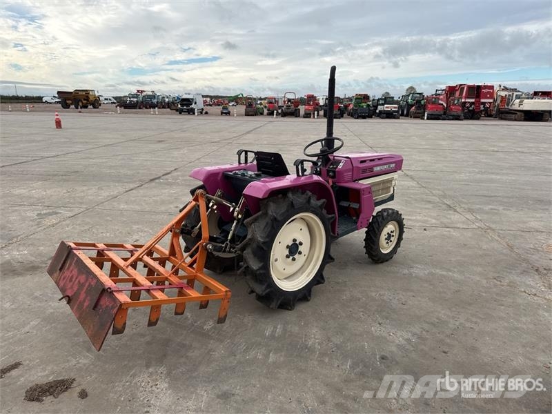 Kubota B1600 4WD Tracteur Utilitaire Utility Tractor Kleintraktoren