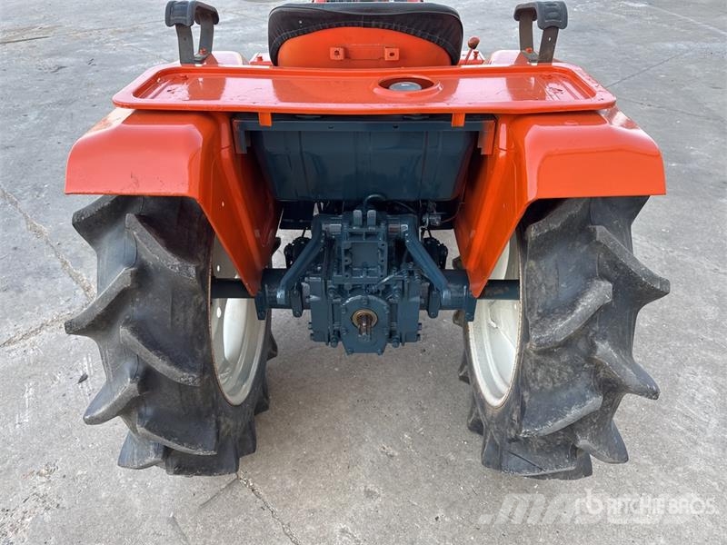 Kubota B1600 4WD Tracteur Utilitaire Utility Tractor Kompakttraktorid
