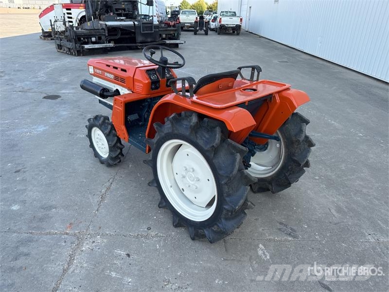 Kubota B1600 4WD Tracteur Utilitaire Utility Tractor Kompakttraktorid