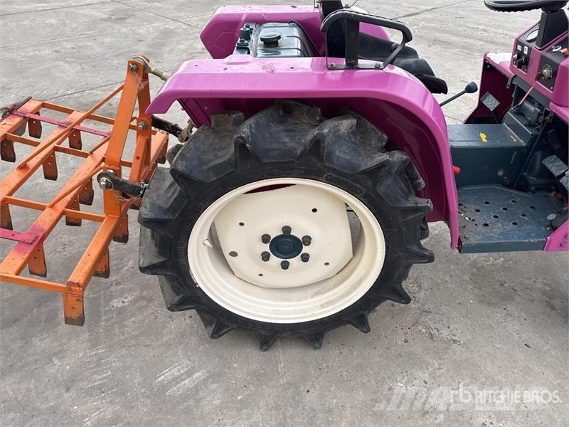 Kubota B1600 4WD Tracteur Utilitaire Utility Tractor Kleintraktoren