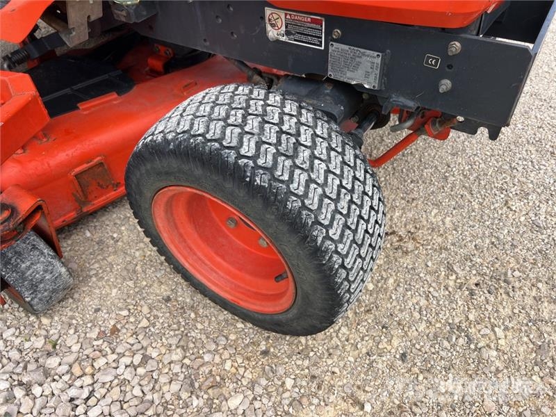 Kubota BX2350 Tracteur Tondeuse Mower Tractor 小型曳引機