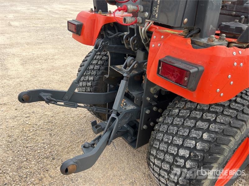 Kubota BX2350 Tracteur Tondeuse Mower Tractor 小型曳引機