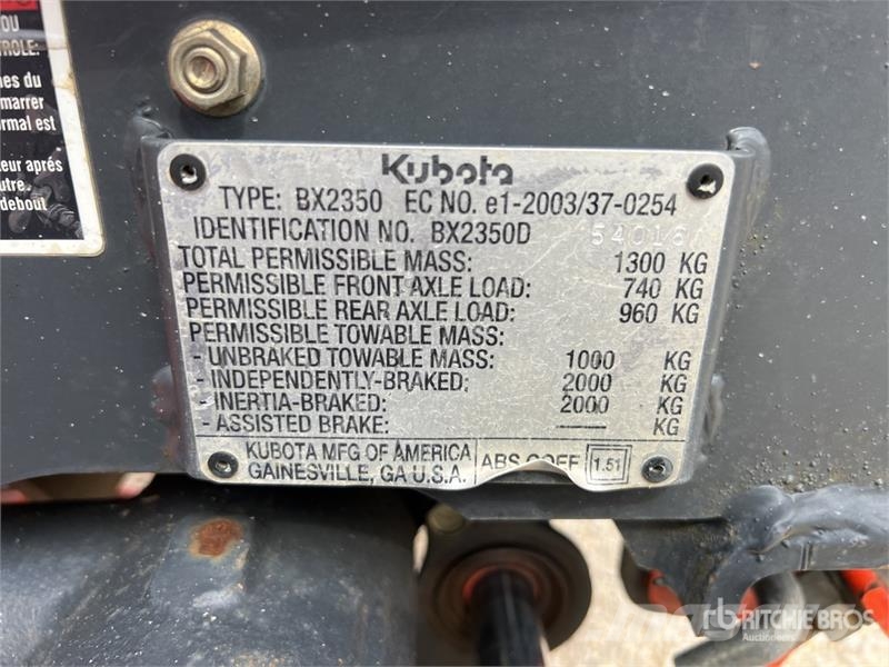 Kubota BX2350 Tracteur Tondeuse Mower Tractor 小型曳引機
