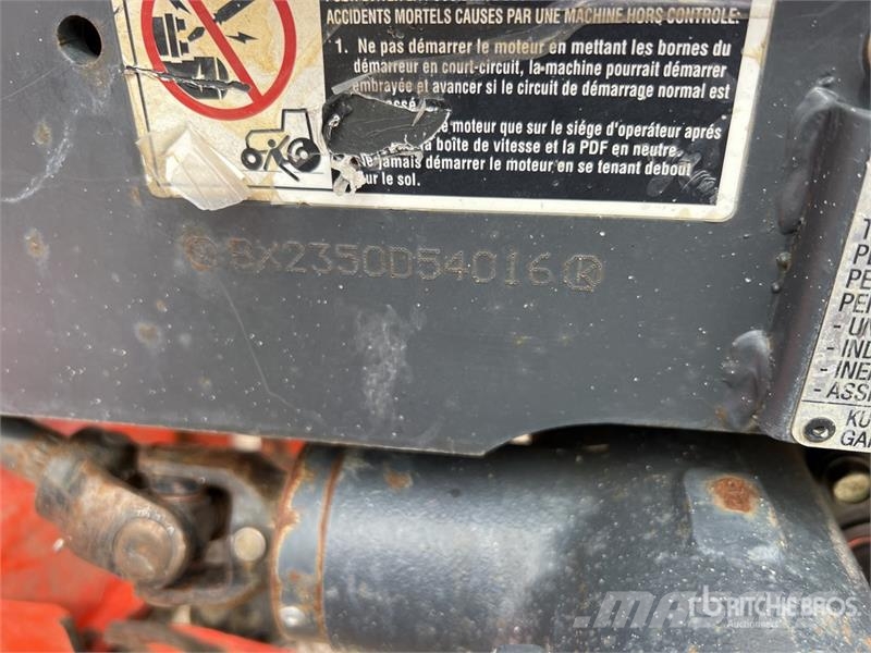 Kubota BX2350 Tracteur Tondeuse Mower Tractor 小型曳引機