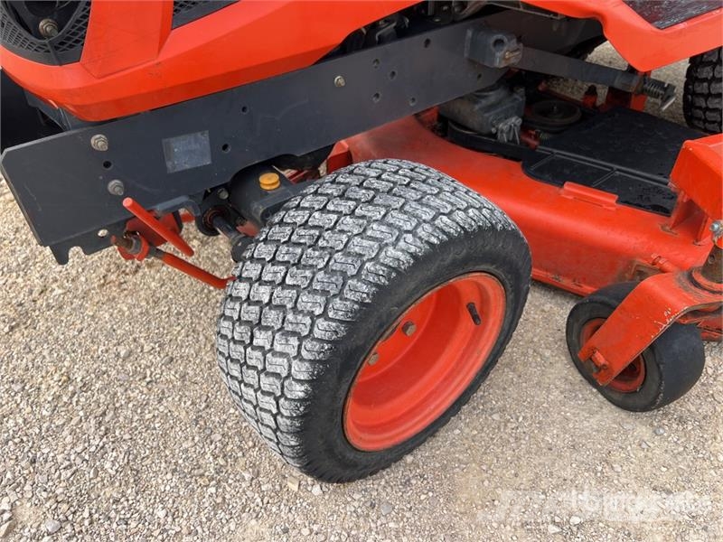 Kubota BX2350 Tracteur Tondeuse Mower Tractor 小型曳引機