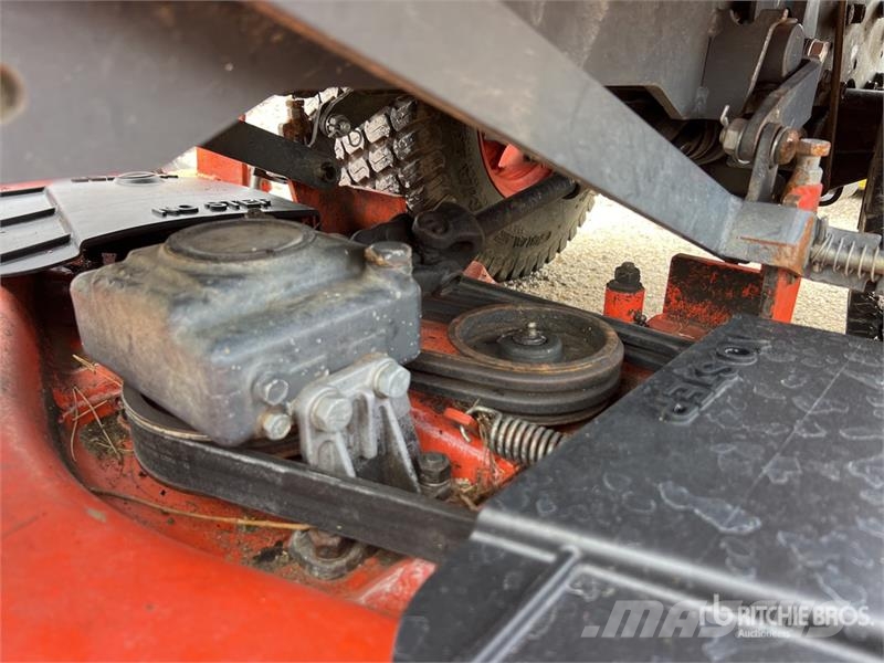 Kubota BX2350 Tracteur Tondeuse Mower Tractor 小型曳引機