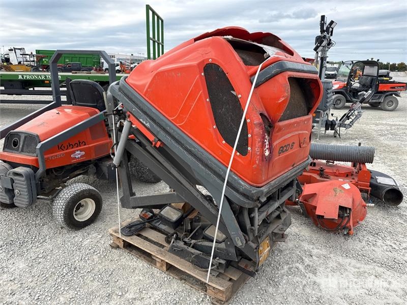 Kubota F3680 Vrtni traktor kosilnice