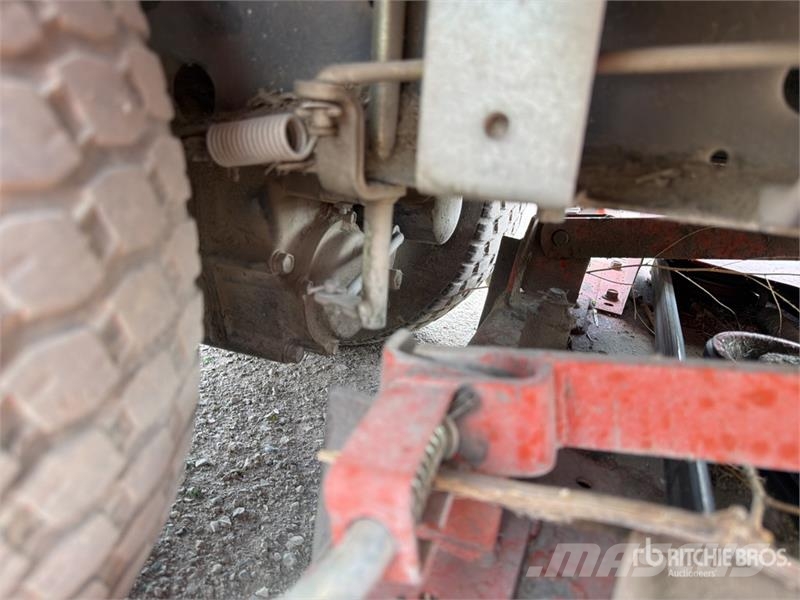 Kubota G1700 Tondeuse Lawn Mower Corta-Relvas Riders