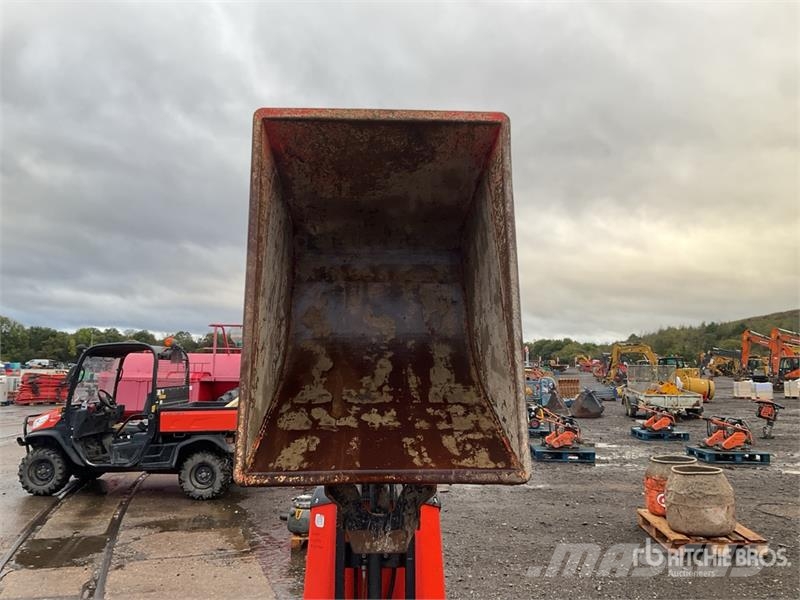 Kubota KC70VHD-4 Stand-On Hi-Tip Dumper Dumpere
