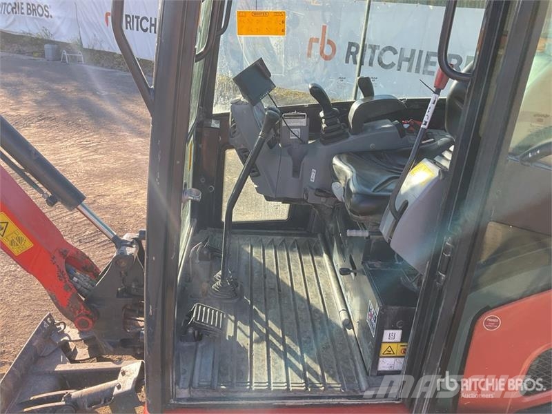 Kubota KX016-4 ミニ油圧ショベル 7t以下(ミニユンボ・ミニディガー)