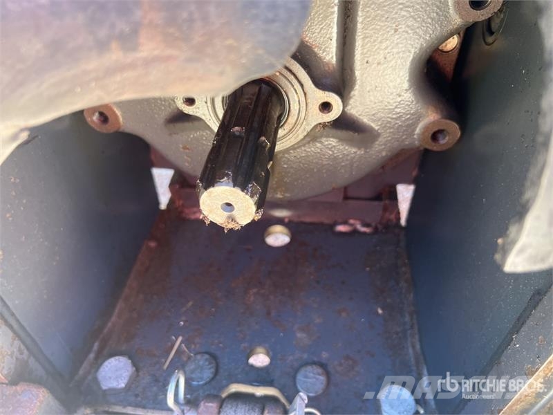 Kubota M135GX-S Tracteur Agricole 4x4 4WD Tractor الجرارات