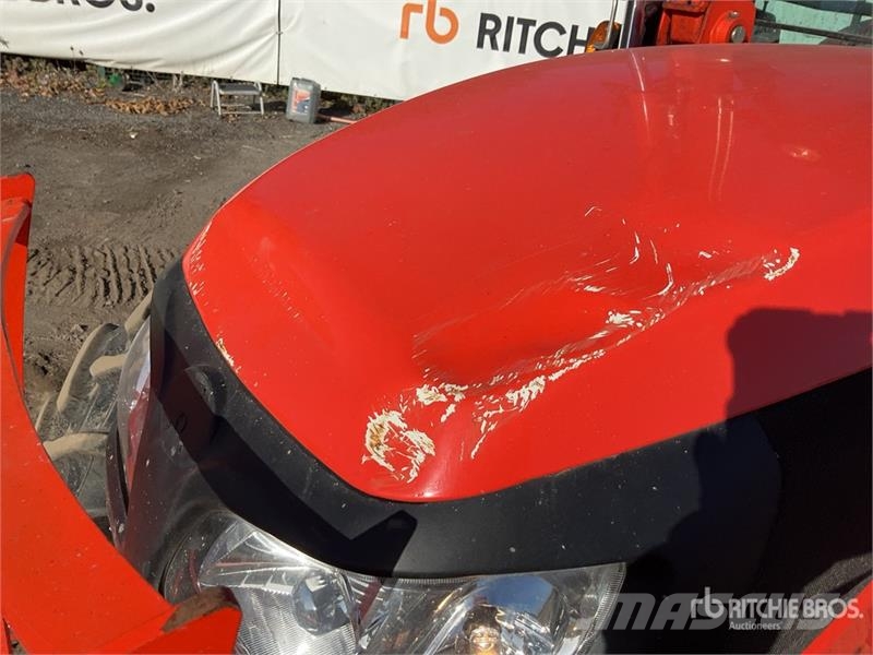 Kubota M4062 4WD Utility Tractor Mikrociągniki