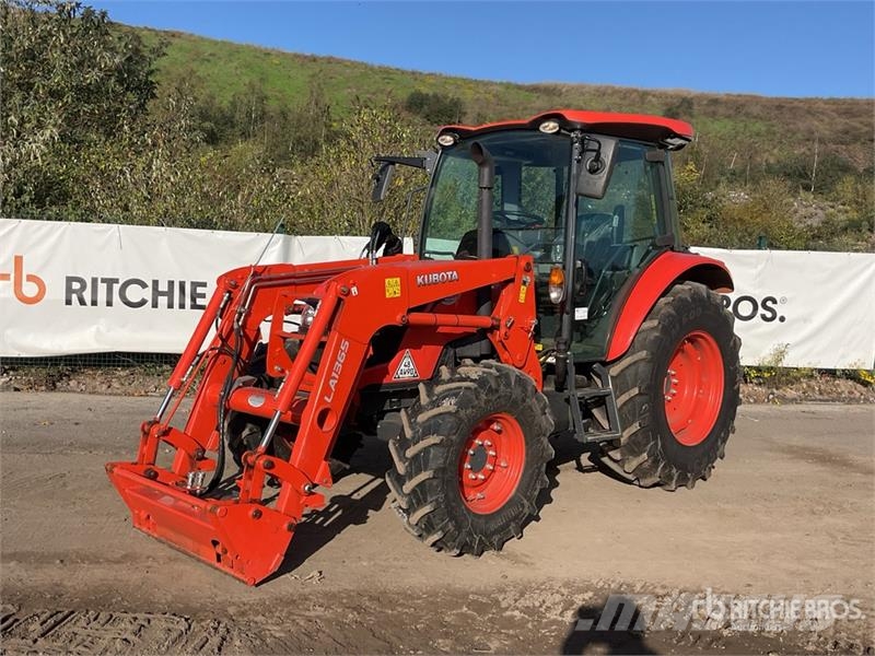 Kubota M4062 4WD Utility Tractor Mikrociągniki