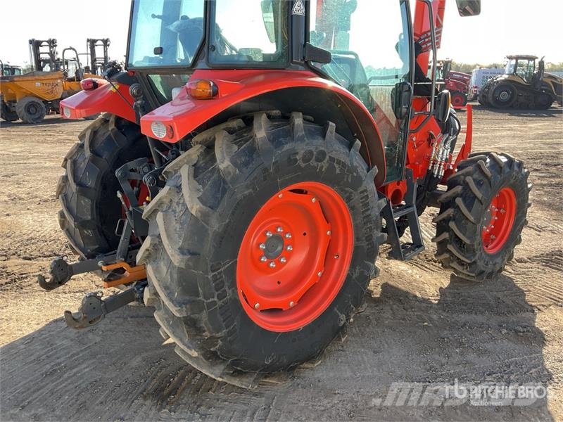 Kubota M4062 4WD Utility Tractor Mikrociągniki